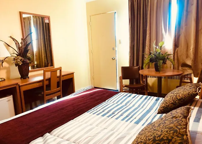 Queen Room