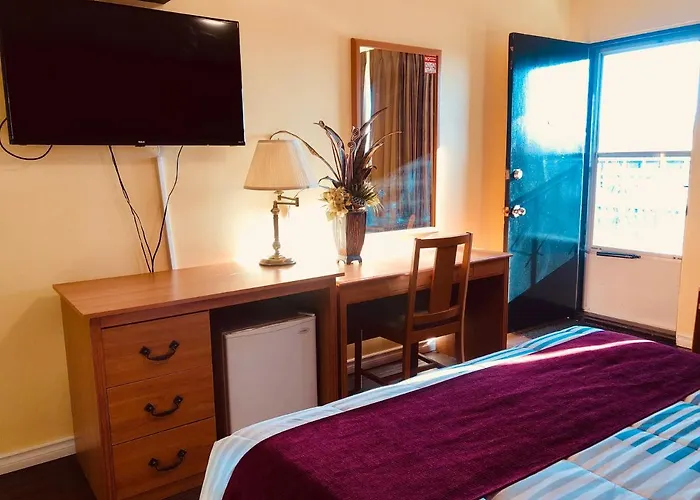 Queen Room